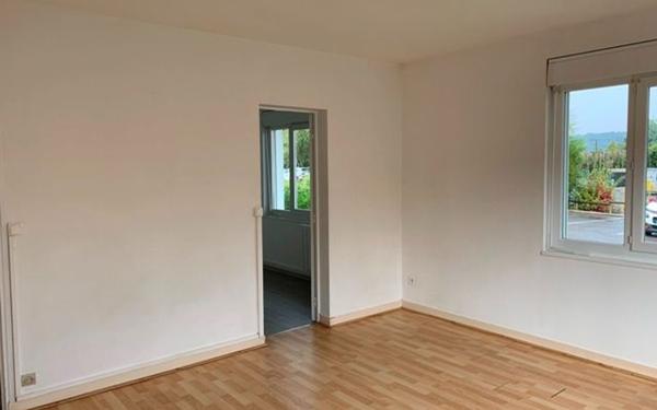 Appartement à louer    2 pièces •  Vic-sur-Aisne