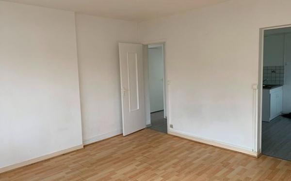 Appartement à louer    2 pièces •  Vic-sur-Aisne