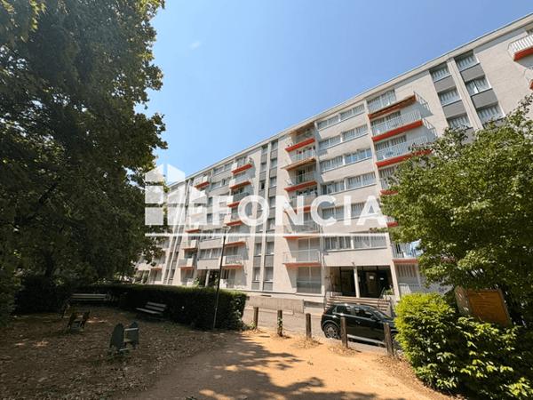 Location Appartement 4 pièces 67.24 m² - LE MANGIN Grenoble 38100