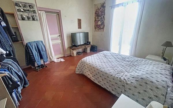 Maison à vendre    7 pièces •  Perpignan