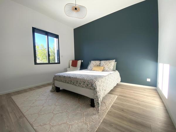 Maison contemporaine 2023 avec patio,  sous décennale, aux portes de La Rochelle !