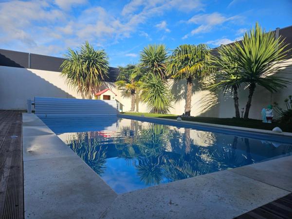 Maison contemporaine 2023 avec patio,  sous décennale, aux portes de La Rochelle !