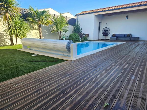 Maison contemporaine 2023 avec patio,  sous décennale, aux portes de La Rochelle !