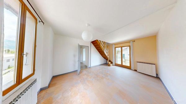 Maison 190m2 ( 225m2 utile) / appartement en RDC 45m2