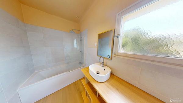 Maison 190m2 ( 225m2 utile) / appartement en RDC 45m2