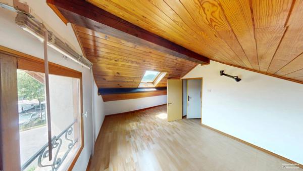 Maison 190m2 ( 225m2 utile) / appartement en RDC 45m2
