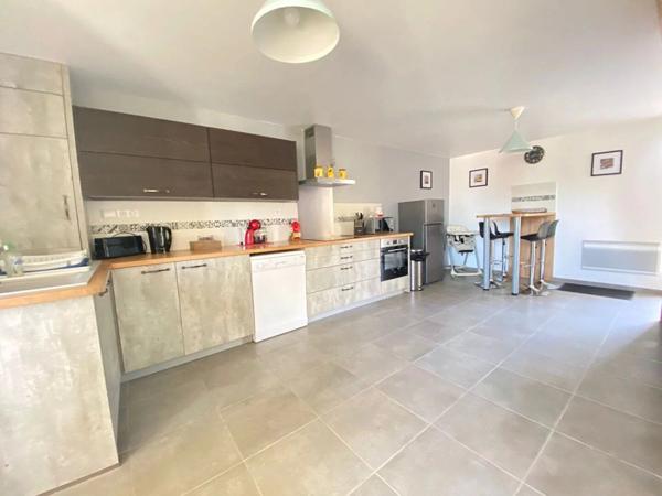 Vente Maison 8 pièces 184 m2 à Baule