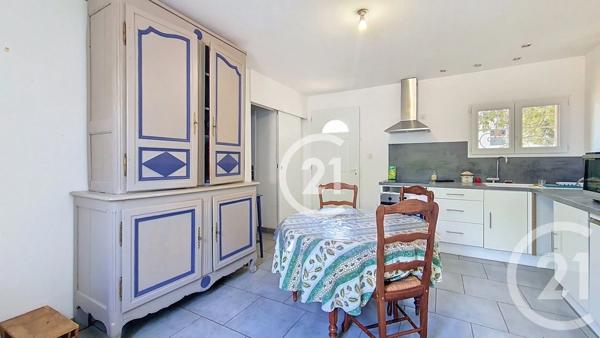 Appartement T3 à vendre  3 pièces - 47,68 m 2   ST MARTIN DE CRAU  - 13