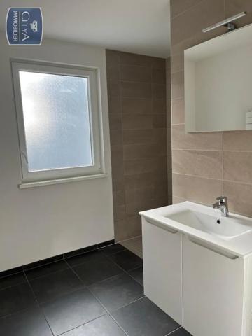 Appartement à louer 3 pièces 63.44m² Saint-Louis (68300)