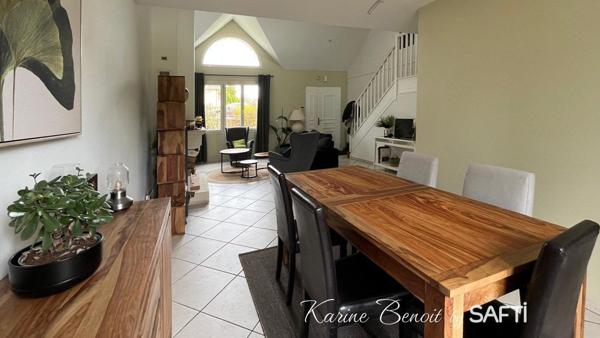 Pavillon dans un cadre exeptionnel, charme et confort en plein cœur d'Etiolles