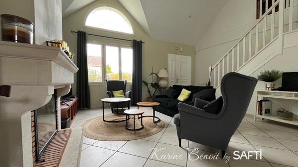 Pavillon dans un cadre exeptionnel, charme et confort en plein cœur d'Etiolles