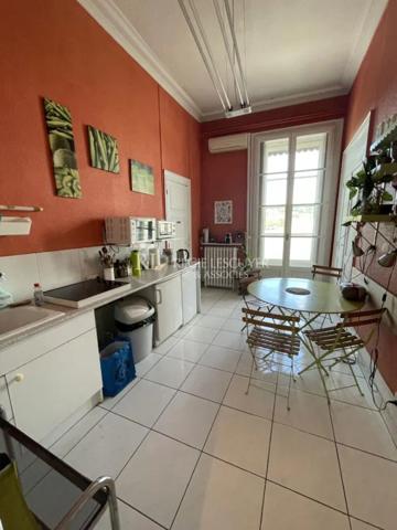 Bureau à louer à Lyon (69007)
