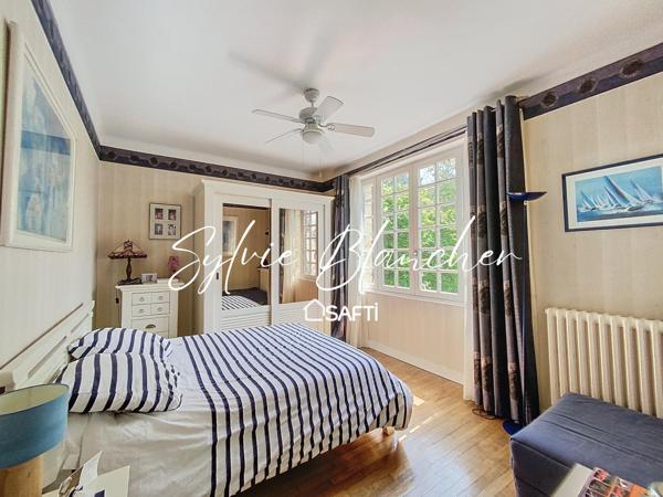 RARE A LA VENTE - MAISON 210 M2  AVEC DEPENDANCES -  5 CHAMBRES - TERRAIN 1 728 M2