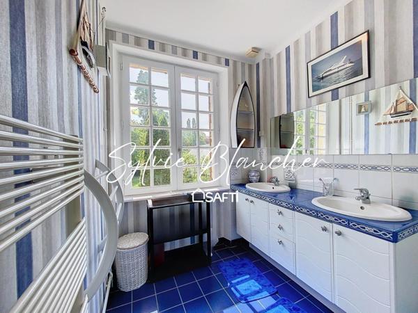 RARE A LA VENTE - MAISON 210 M2  AVEC DEPENDANCES -  5 CHAMBRES - TERRAIN 1 728 M2