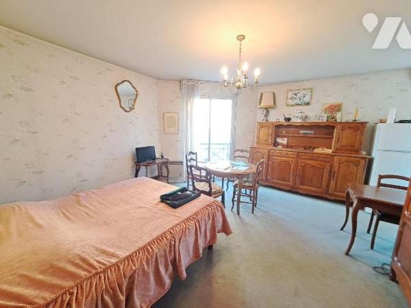 5 MIN REPUBLIQUE - BOLLEE 
Dans résidence de standing - appartement type T1 comprenant entrée ...