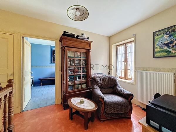 Sennecey-le-Grand (71240) Charmante maison avec 2 gîtes indépendants à Sennecey-le-Grand : Calme, Potentiel et Revenu