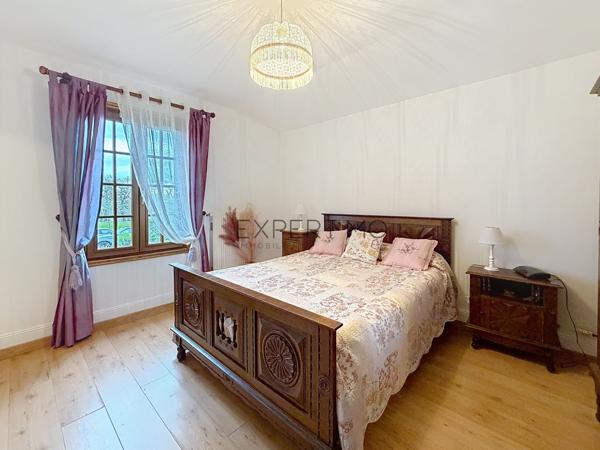 Sennecey-le-Grand (71240) Charmante maison avec 2 gîtes indépendants à Sennecey-le-Grand : Calme, Potentiel et Revenu