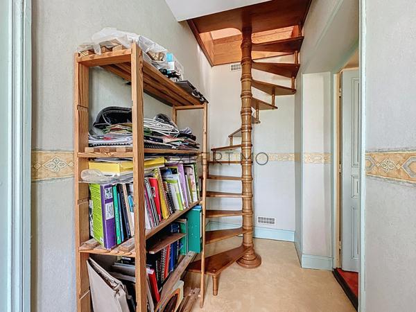 Sennecey-le-Grand (71240) Charmante maison avec 2 gîtes indépendants à Sennecey-le-Grand : Calme, Potentiel et Revenu