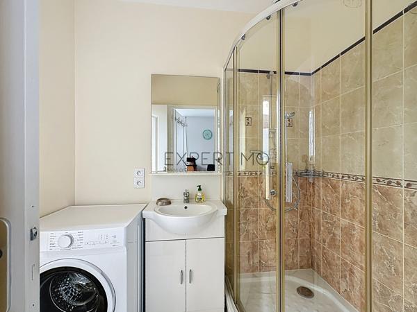 Sennecey-le-Grand (71240) Charmante maison avec 2 gîtes indépendants à Sennecey-le-Grand : Calme, Potentiel et Revenu