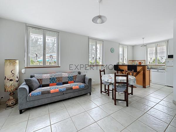 Sennecey-le-Grand (71240) Charmante maison avec 2 gîtes indépendants à Sennecey-le-Grand : Calme, Potentiel et Revenu