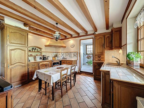 Sennecey-le-Grand (71240) Charmante maison avec 2 gîtes indépendants à Sennecey-le-Grand : Calme, Potentiel et Revenu