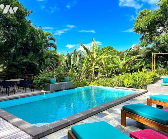 Magnifique propriété à Vendre à Deshaies (97126) en Guadeloupe.
Ce bien comprend une villa T5 ...