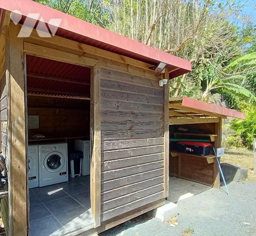 Magnifique propriété à Vendre à Deshaies (97126) en Guadeloupe.
Ce bien comprend une villa T5 ...