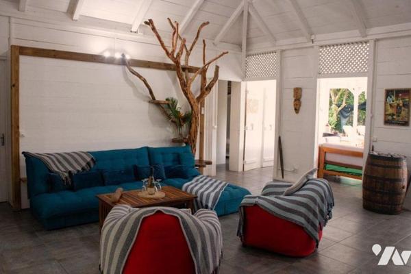 Magnifique propriété à Vendre à Deshaies (97126) en Guadeloupe.
Ce bien comprend une villa T5 ...