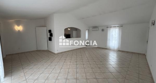 Location Maison 4 pièces 101.29 m² - Lauris 84360