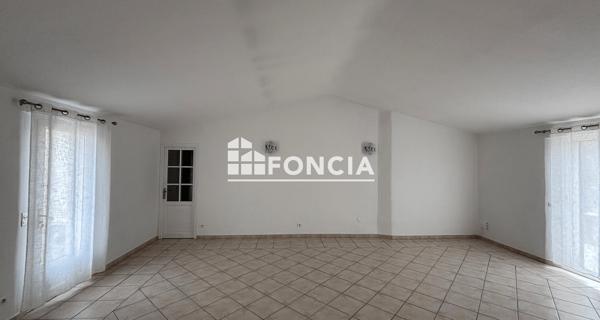 Location Maison 4 pièces 101.29 m² - Lauris 84360