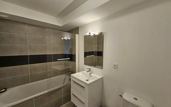 Appartement à vendre    5 pièces • 102,70 m2 Pleumeur-Bodou