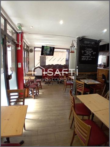 situé en plein centre ville de Thônes