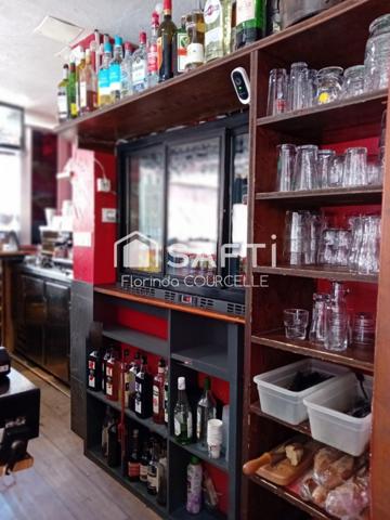 situé en plein centre ville de Thônes