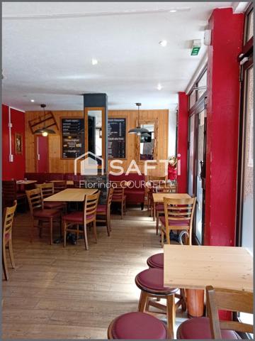 situé en plein centre ville de Thônes