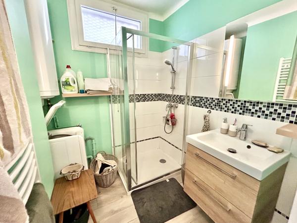 SPECIAL ETUDIANT - ANNECY - F3 70 m² - meublé