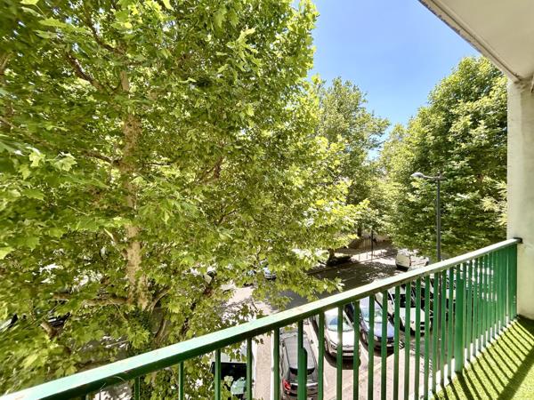 SPECIAL ETUDIANT - ANNECY - F3 70 m² - meublé