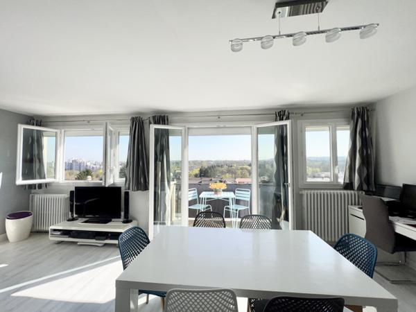 Verrières-le-Buisson (91370) Appartement avec très belle vue