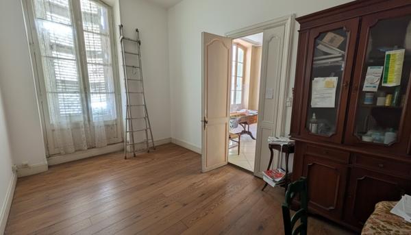 Appartement 2 pièces à vendre Rochefort - 17300 / Réf: 3348