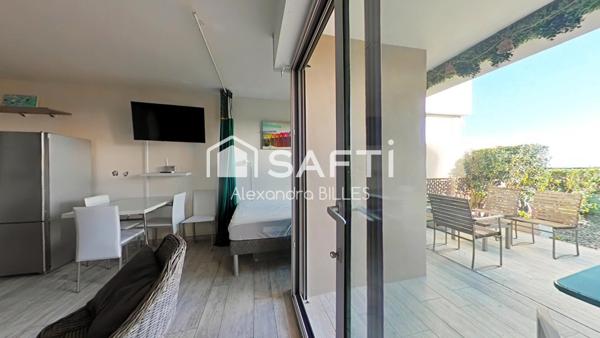 Studio avec bel exterieur - Résidence accès direct plage