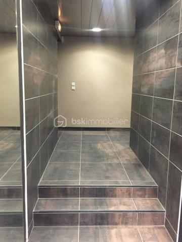 Immeuble de bureaux de 1 000 m²