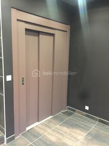 Immeuble de bureaux de 1 000 m²