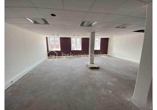 Immeuble de bureaux de 1 000 m²