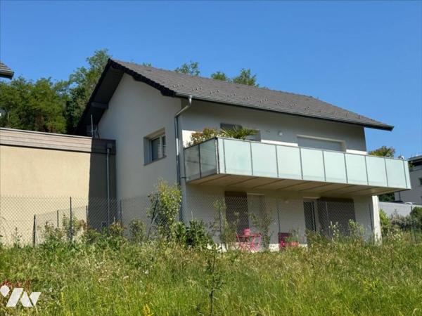 MAISON RECENTE
