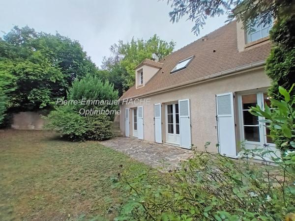 MAISON FAMILIALE SUR LA COMMUNE DE MAREIL MARLY