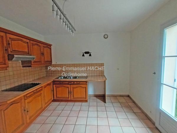 MAISON FAMILIALE SUR LA COMMUNE DE MAREIL MARLY