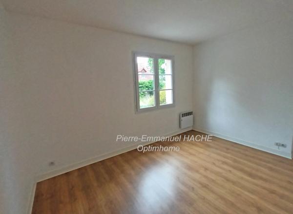 MAISON FAMILIALE SUR LA COMMUNE DE MAREIL MARLY