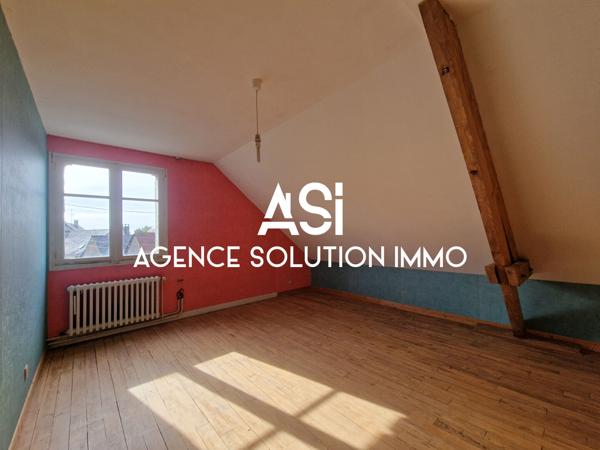 Maison Andouillé 196 m² - 6 chambres - 2 bureau sur 888 m² de terrain hyper centre