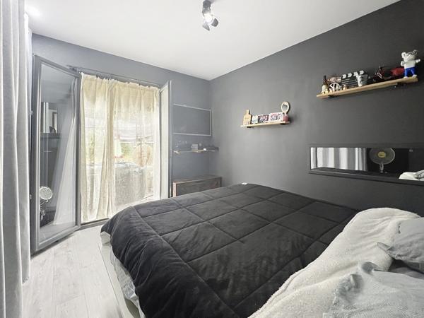 Vaison-la-Romaine (84110) RARE ! VILLA DE PLAIN PIED de 2021 - 3 chambres - DPE classe A sur un terrain de 520 m2