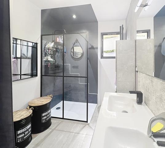 Vaison-la-Romaine (84110) RARE ! VILLA DE PLAIN PIED de 2021 - 3 chambres - DPE classe A sur un terrain de 520 m2