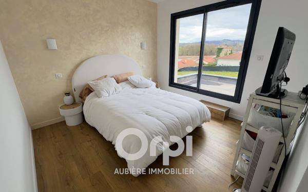 Maison à vendre    4 pièces •  Billom